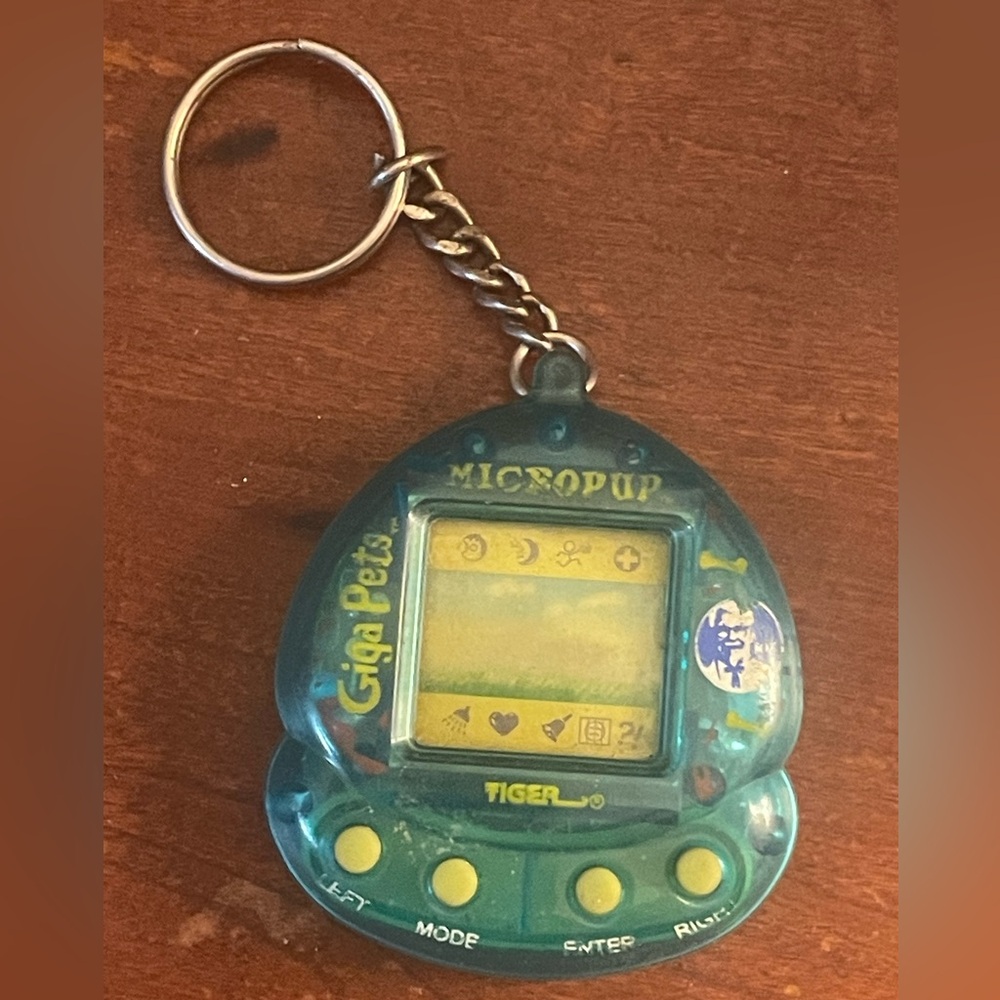 Tiger Electronics Giga Pets Micro Pup - Green
